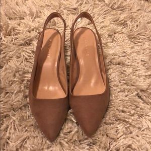 Block heel sling back pointy toe shoes